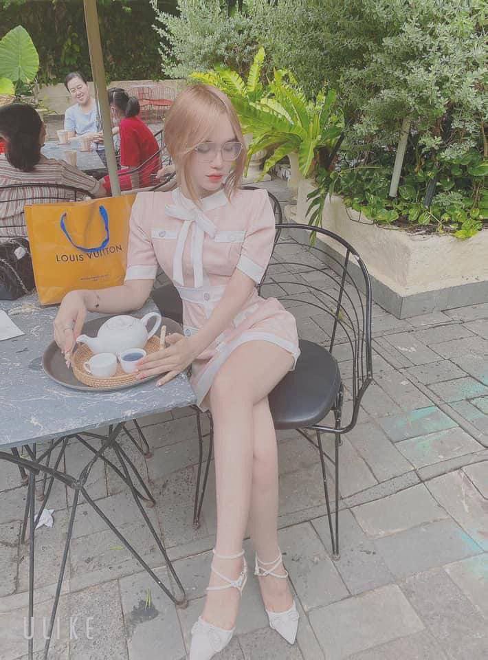 Lỡ chuyến tàu, cậu nhân viên ở lại nhà cấp trên nữ và cái kết