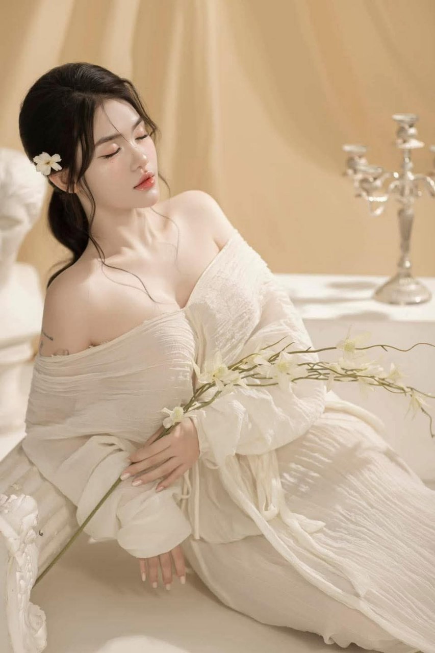 Con của quý dài thọc âm đạo em gái dáng cực ngon sướng tận óc