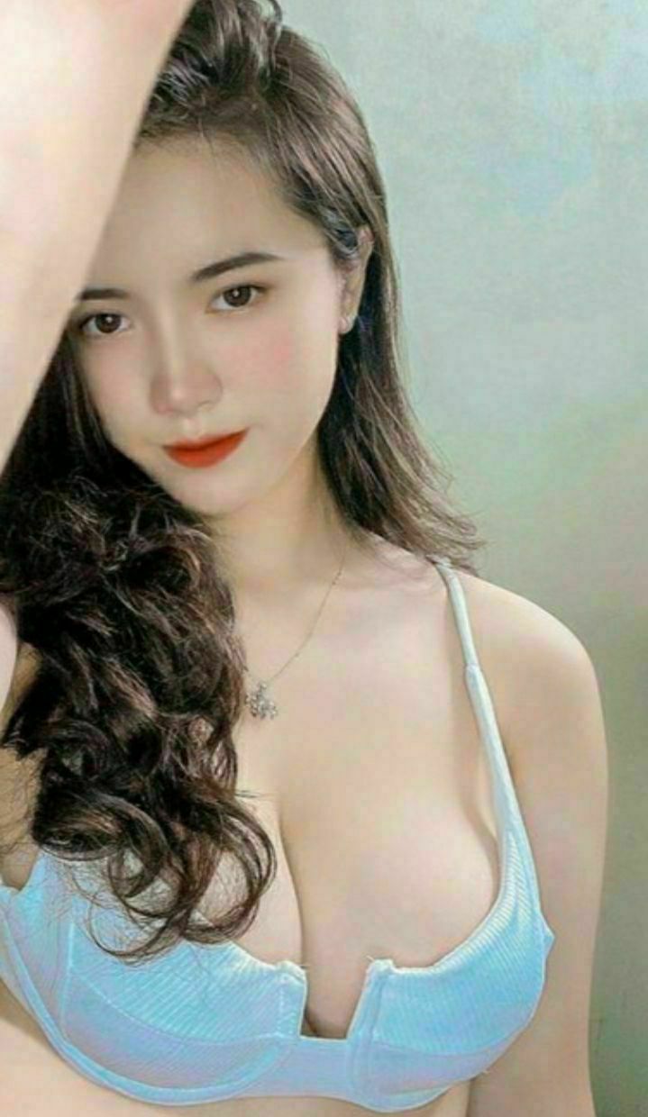 Tôi bị cô nàng cạnh nhà cám dỗ vì Ông xã cô ấy thường xuyên vắng nhà